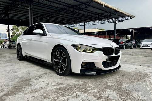 Second hand 2016 BMW 3 Series Sedan 320i Sport 